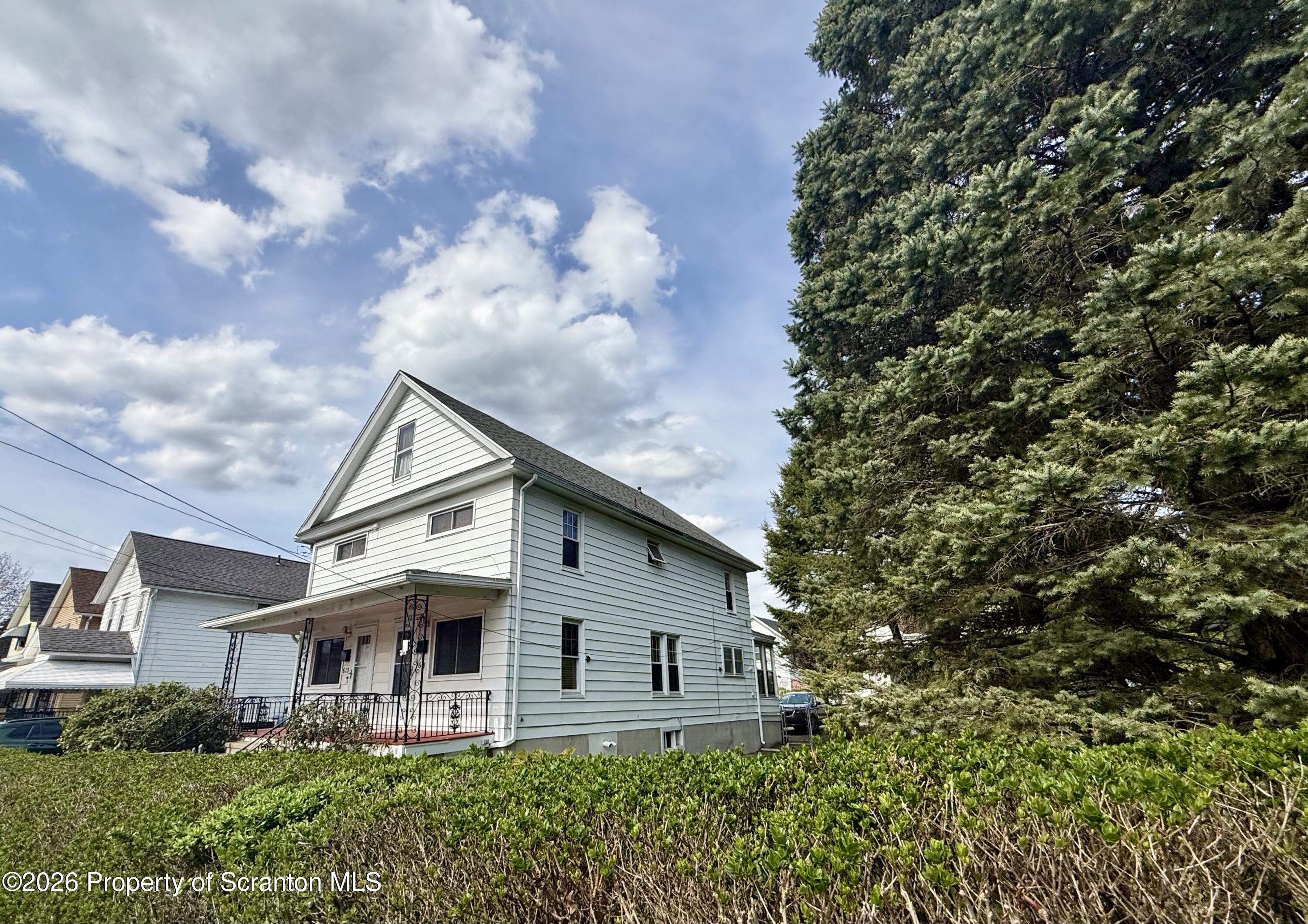 613 Grace Street Scranton, PA 18509 - Photo 4 of 50 Side