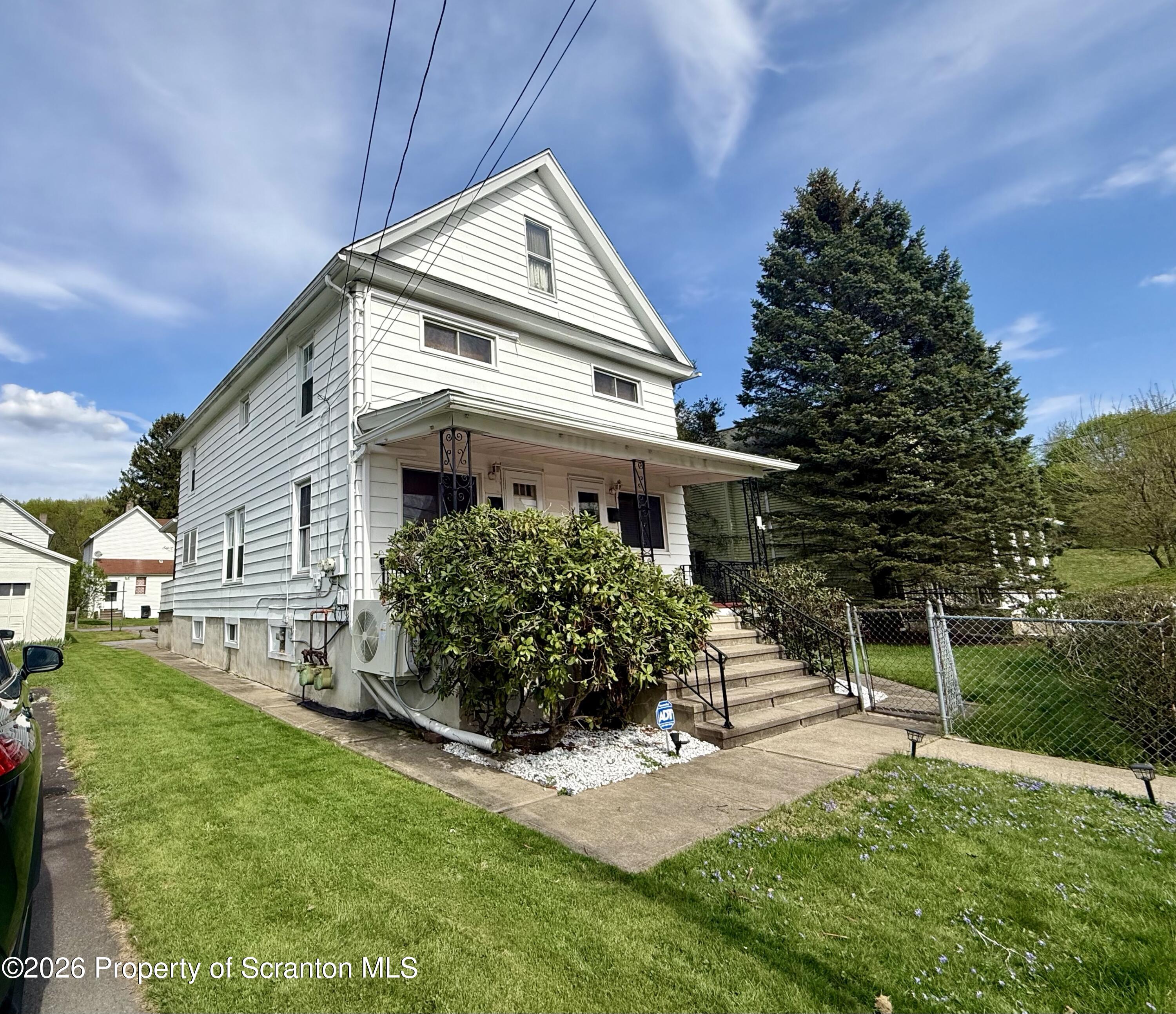 613 Grace Street Scranton, PA 18509 - Photo 5 of 50 Side