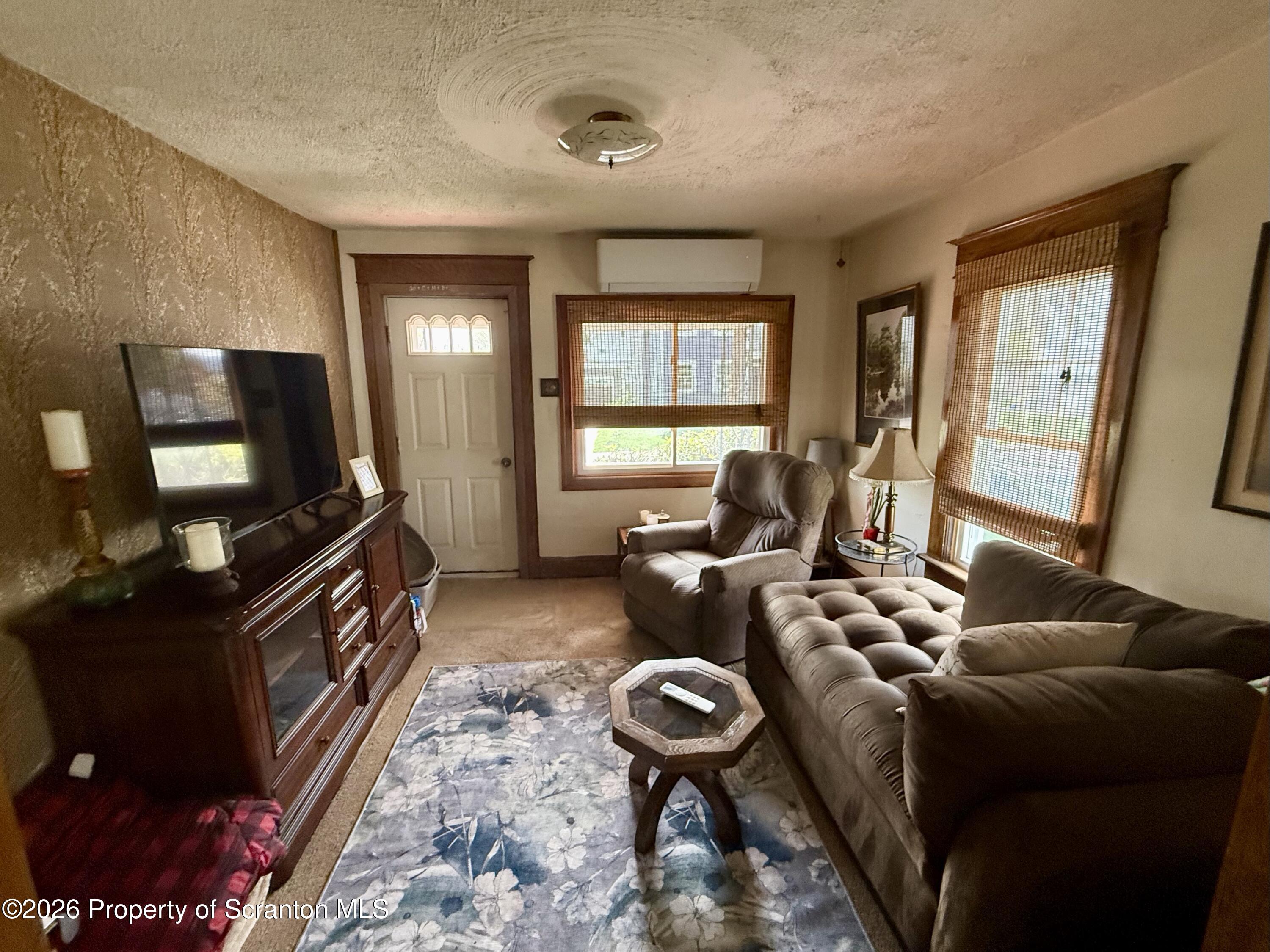 613 Grace Street Scranton, PA 18509 - Photo 7 of 50 Living Room