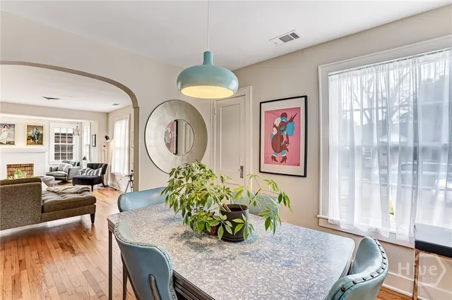 $2,500 | 725 East 53rd Street, Savannah, GA 31405