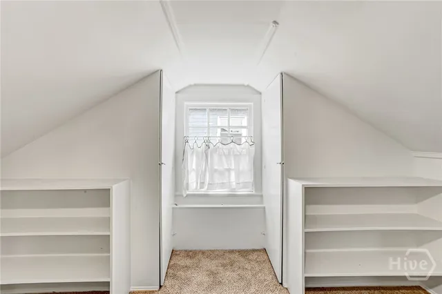 $2,500 | 725 East 53rd Street, Savannah, GA 31405