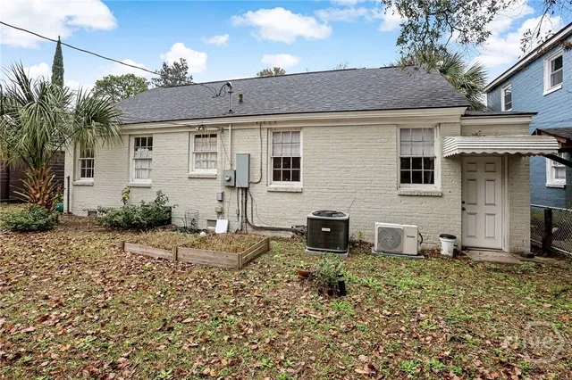 $2,500 | 725 East 53rd Street, Savannah, GA 31405