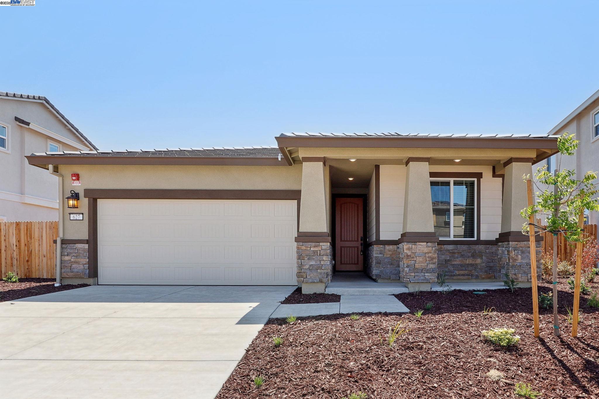 627 Shefford Drive Vacaville, CA 95687 - Photo 1 of 1 a front view of a house with garden