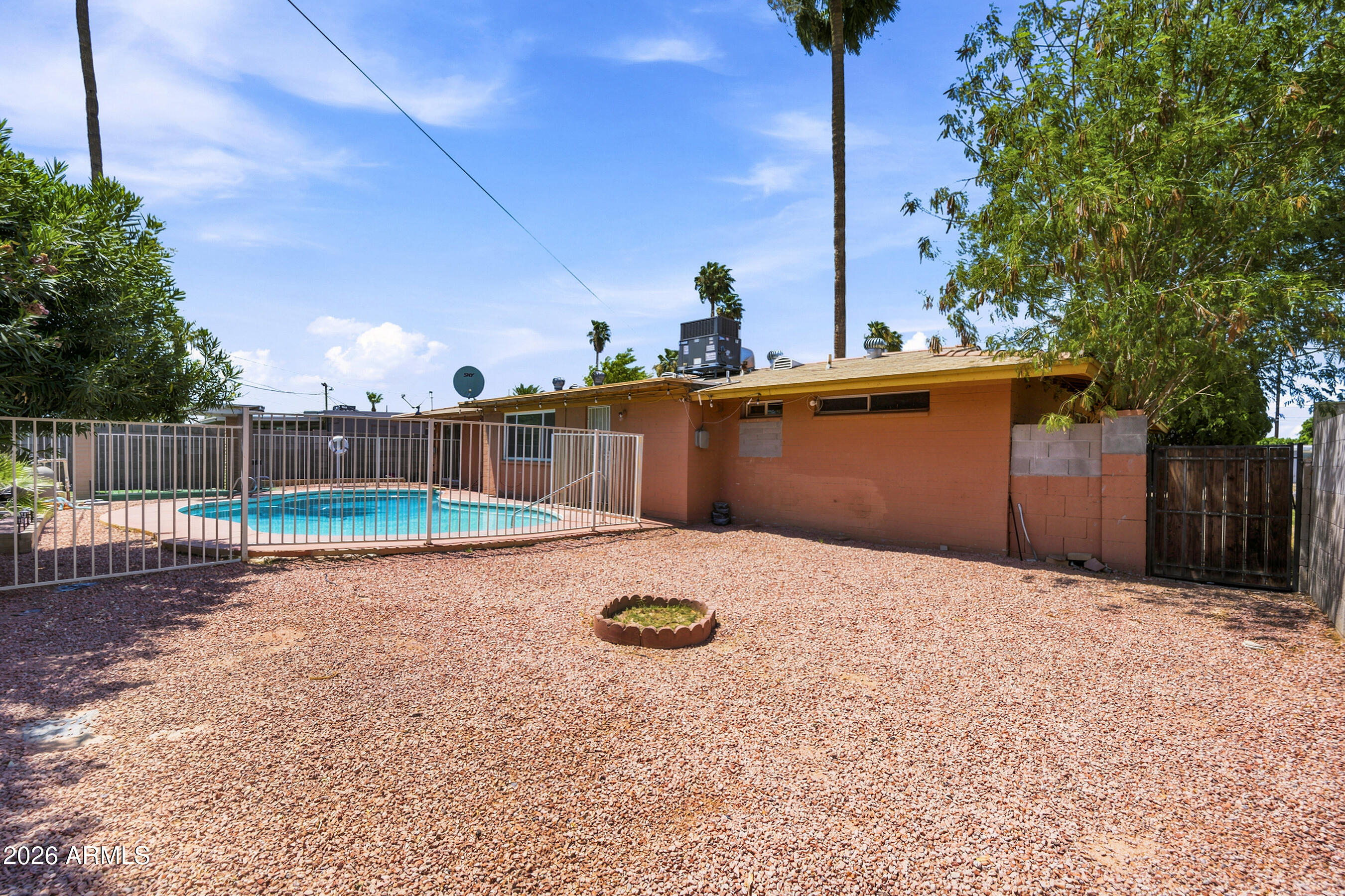 3737 West Griswold Road Phoenix, AZ 85051 - Photo 27 of 27 27-3737WGA-ocupix-