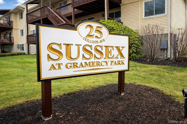$430,000 | 25 College Avenue, Unit 701, Nanuet, NY 10954