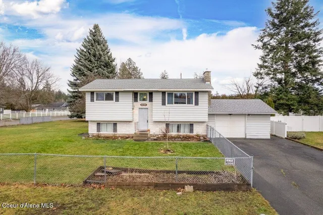 $449,000 | 10788 North Oak Street, Hayden, ID 83835