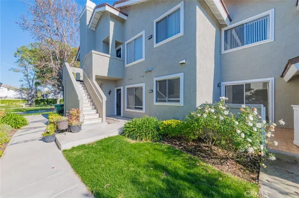 $799,000 | 527 Springbrook North, Irvine, CA 92614
