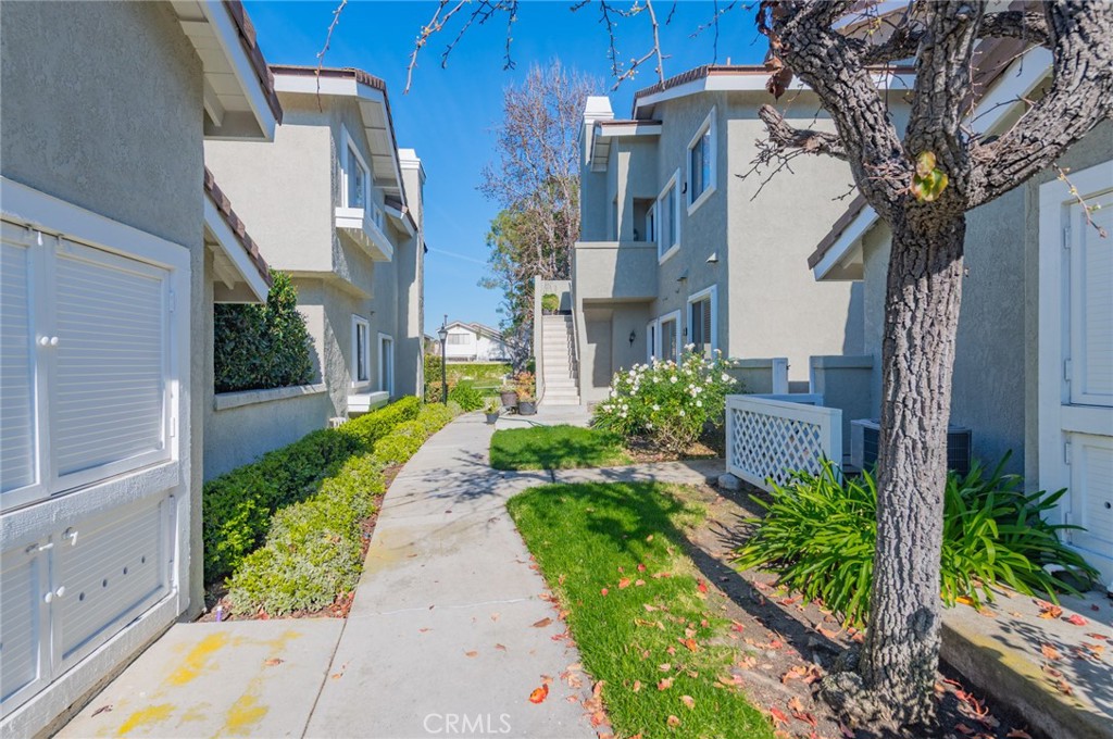 527 Springbrook North Irvine, CA 92614 - Photo 23 of 24 a view of a garden with pathway