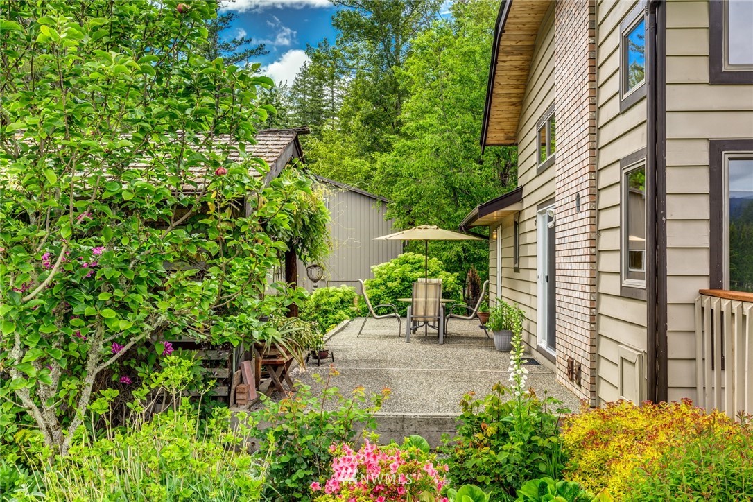 5517 Mission Road Bellingham, WA 98226 - Photo 11 of 40