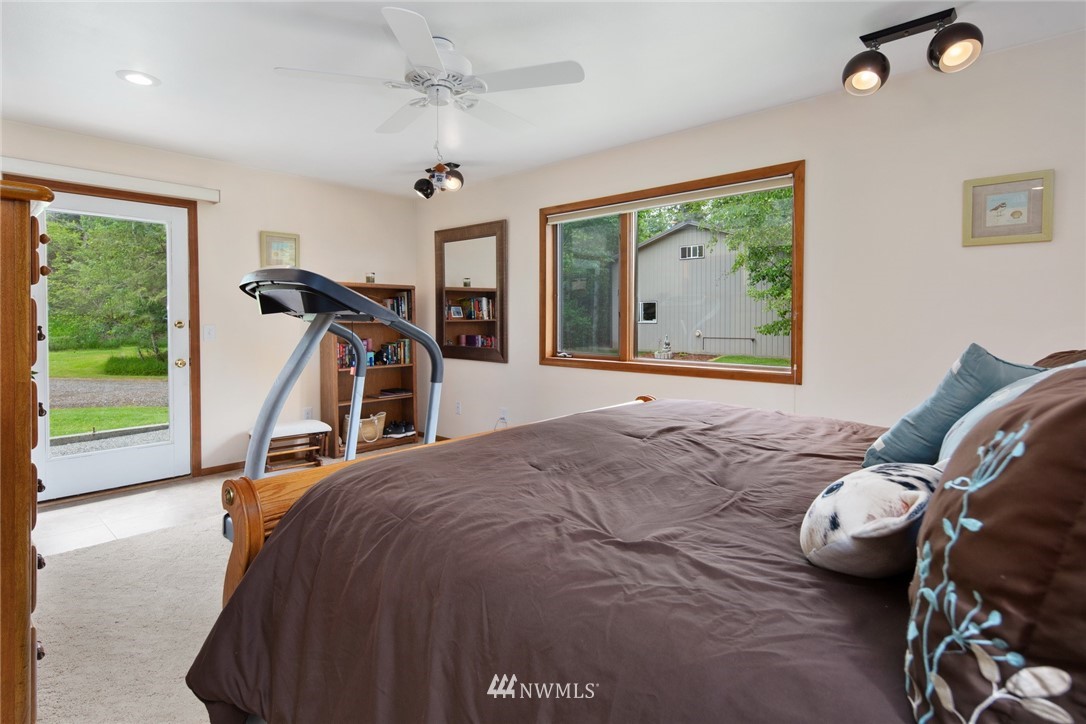 5517 Mission Road Bellingham, WA 98226 - Photo 29 of 40