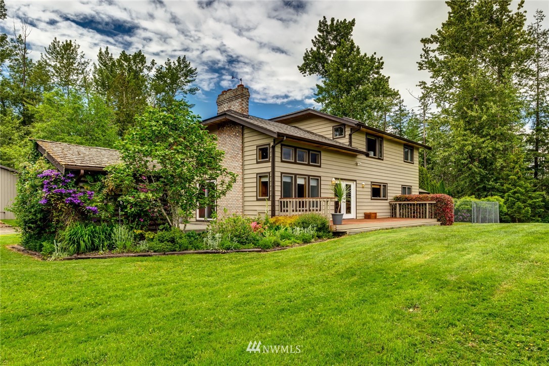 5517 Mission Road Bellingham, WA 98226 - Photo 4 of 40