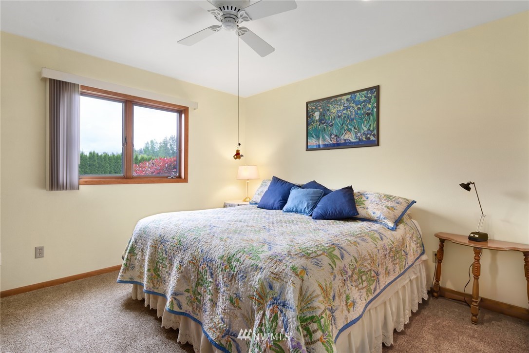 5517 Mission Road Bellingham, WA 98226 - Photo 36 of 40