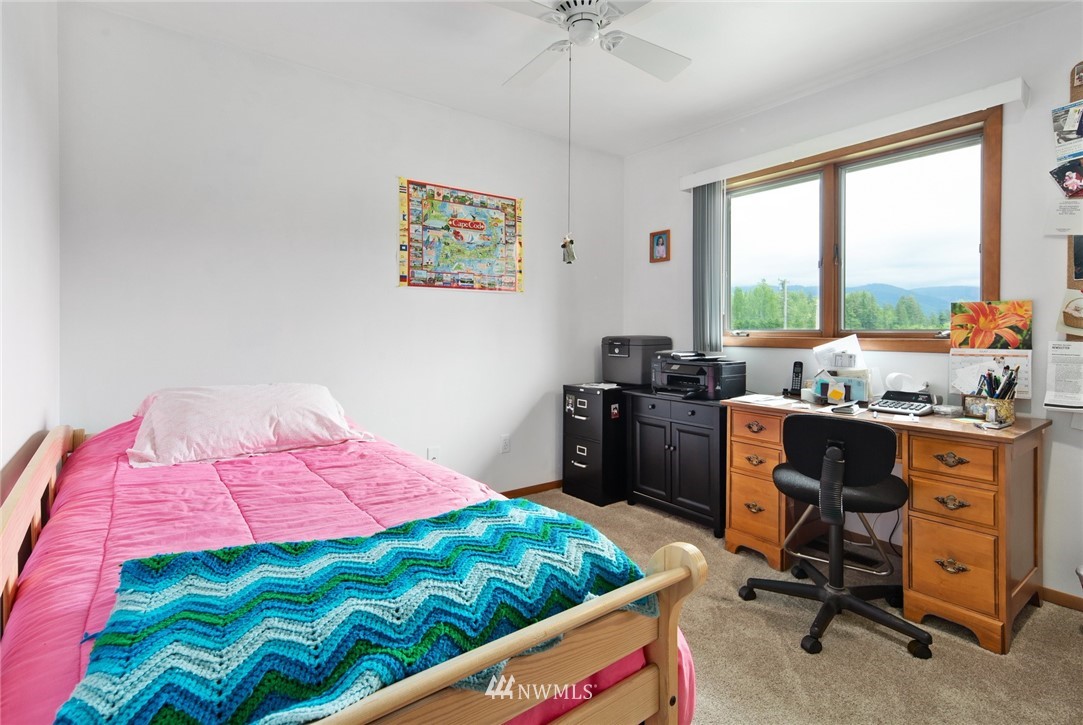 5517 Mission Road Bellingham, WA 98226 - Photo 37 of 40