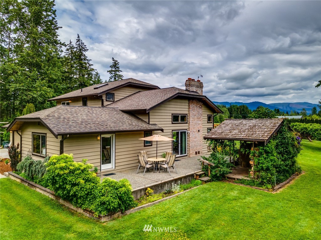 5517 Mission Road Bellingham, WA 98226 - Photo 6 of 40