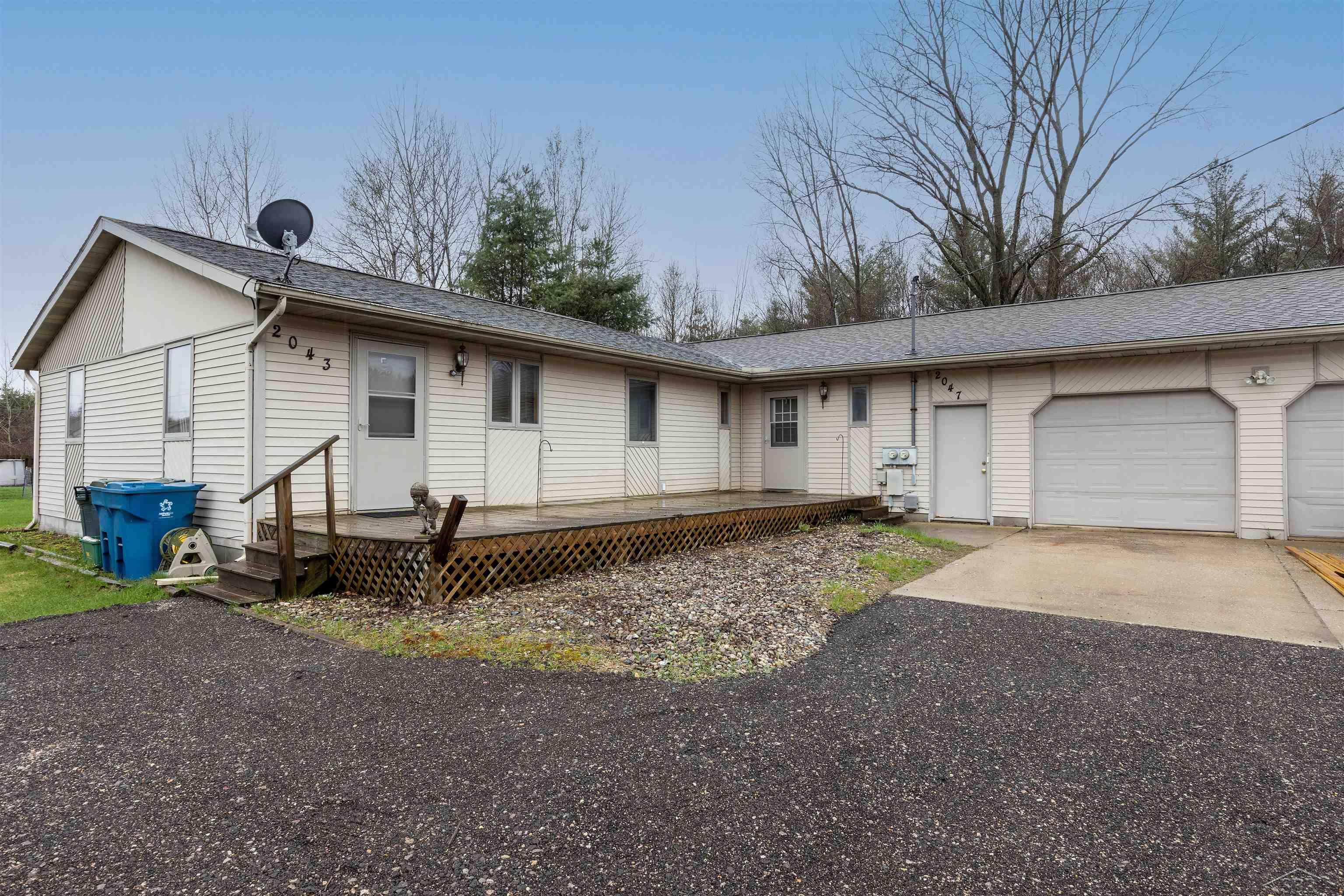 2043-2047 North Neiner Road Sanford, MI 48657 - Photo 1 of 28