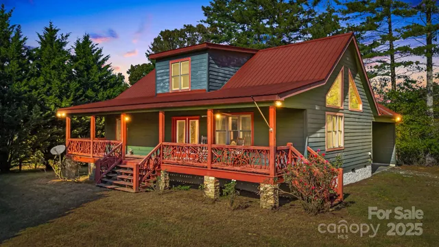 $395,000 | 830 Windy River Ridge, Burnsville, NC 28714