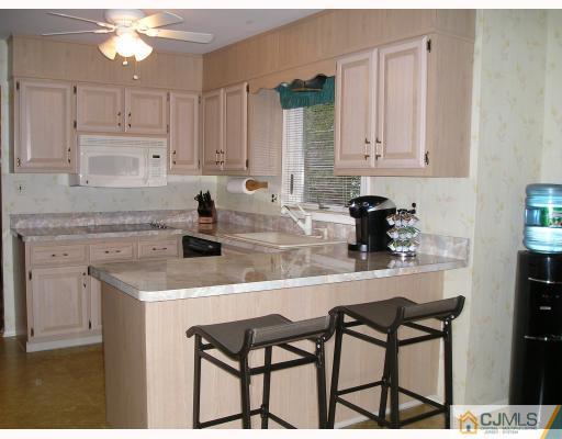 98 Spring Street Metuchen, NJ 08840 - Photo 4 of 10 Gallery Image 4