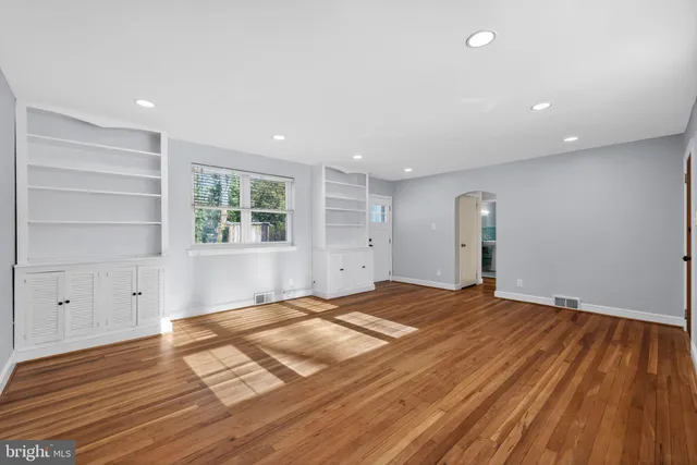 $2,100 | 109 West Park Boulevard, Collingswood, NJ 08108