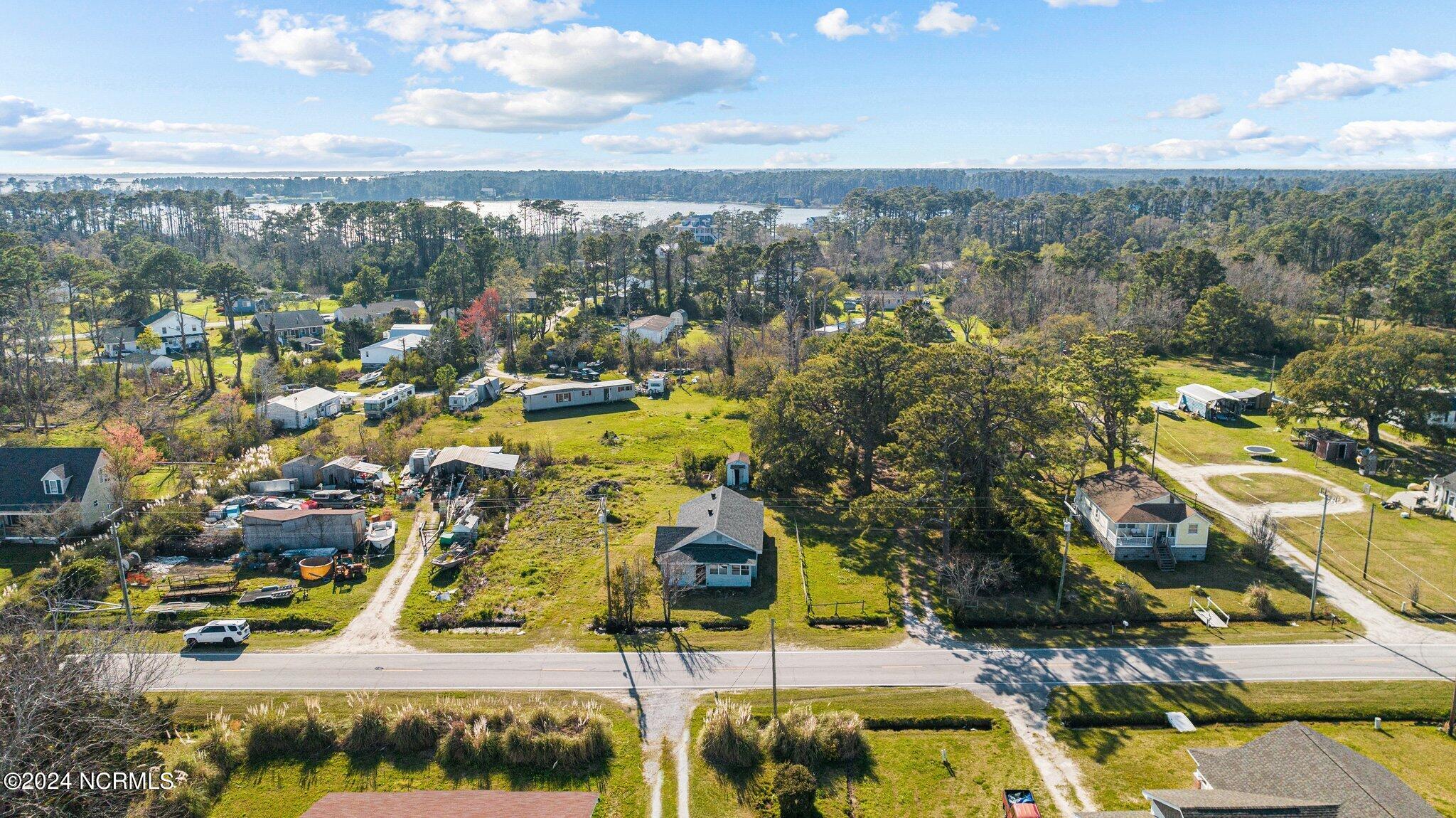 968 Marshallberg Road Marshallberg, NC 28553 - Photo 7 of 24 26-web-or-mls-DJI_0036