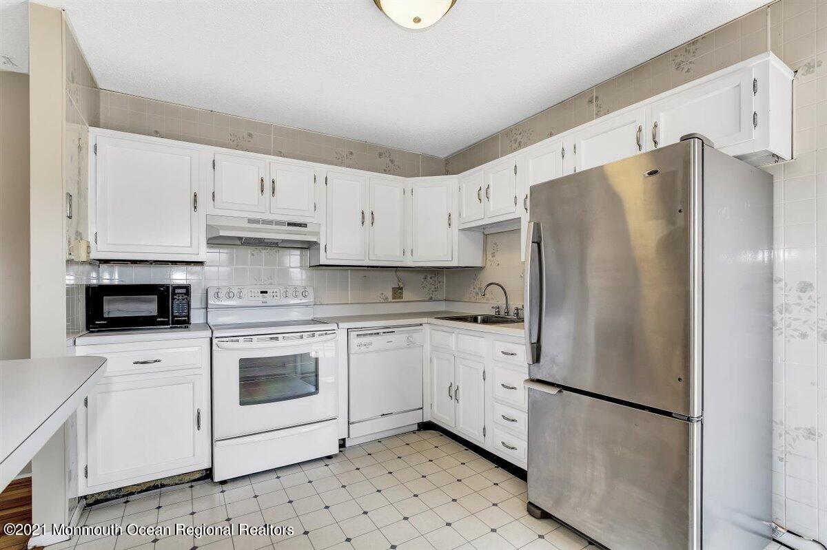 34 Kansas Road Little Egg Harbor, NJ 08087 - Photo 5 of 29 39-34KansasRd_039