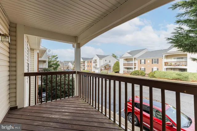 $1,950 | 9472 Scarlet Oak Drive, Unit 9, Manassas, VA 20110