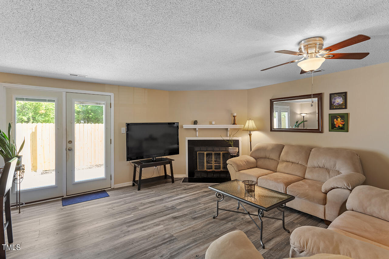 5617 Bringle Court Raleigh, NC 27610 - Photo 11 of 22 5617 Bringle Court_11