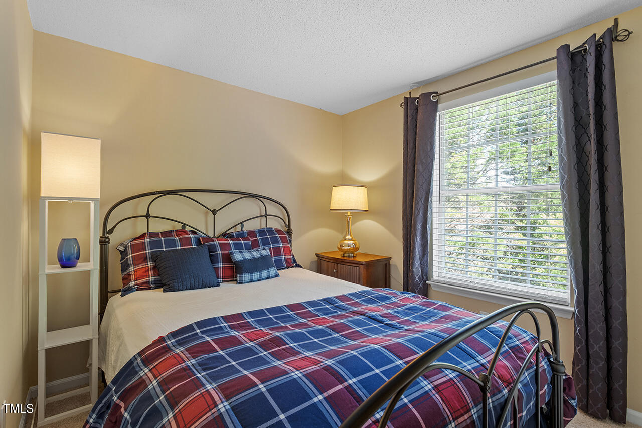 5617 Bringle Court Raleigh, NC 27610 - Photo 20 of 22 5617 Bringle Court_31