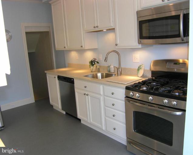 223 Hopkins Road Baltimore, MD 21212 - Photo 15 of 15 Kitchen #2
