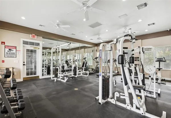 $1,500 | 18001 Richmond Pl Drive, Unit 227, Tampa, FL 33647