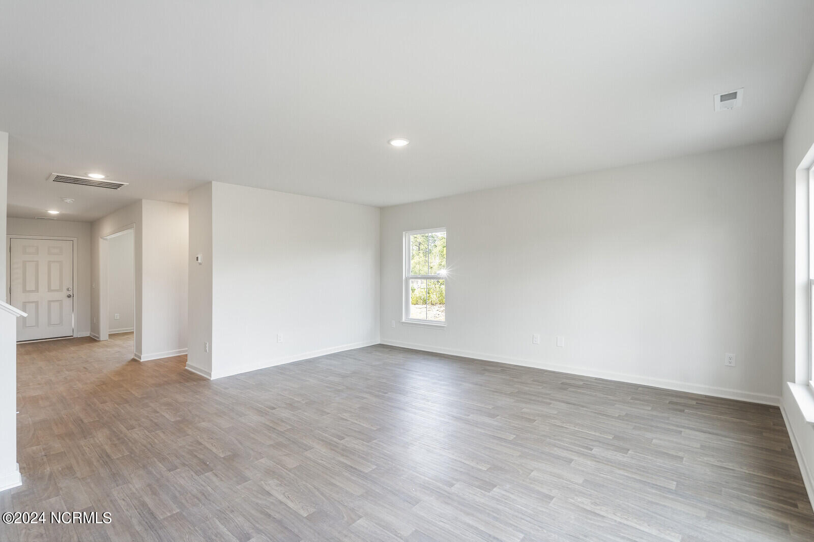 91 Cougar Road Boiling Spring Lakes, NC 28461 - Photo 5 of 17 14_DSC08233_mls