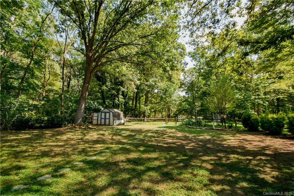 13813 Phillips Road Matthews, NC 28105 - Photo 3 of 33 Gallery Image 3