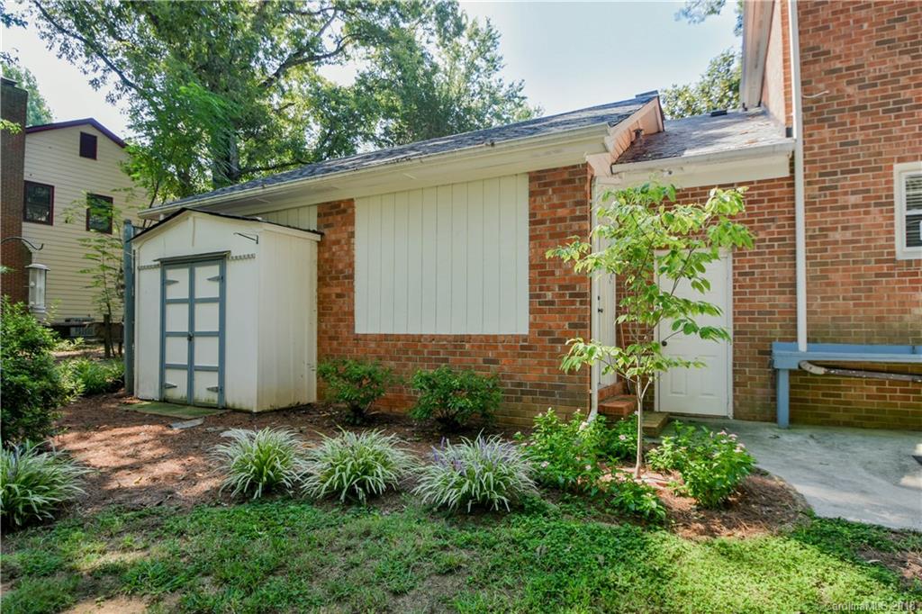 13813 Phillips Road Matthews, NC 28105 - Photo 4 of 33 Gallery Image 4