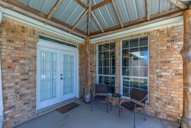 $475,000 | 665 Winchester Drive, Bridge City, TX 77611