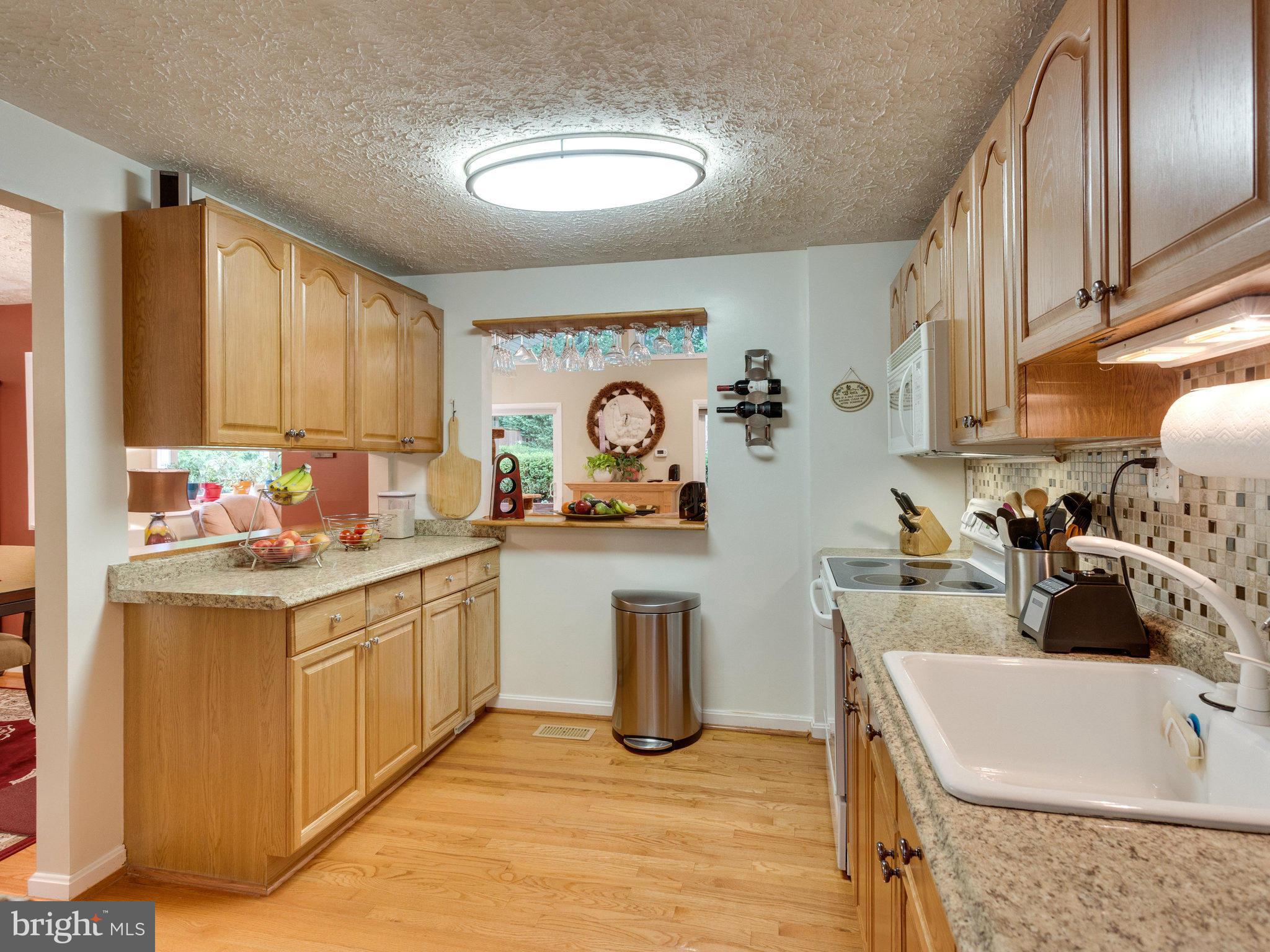 7314 Husky Lane Springfield, VA 22151 - Photo 13 of 30 Kitchen