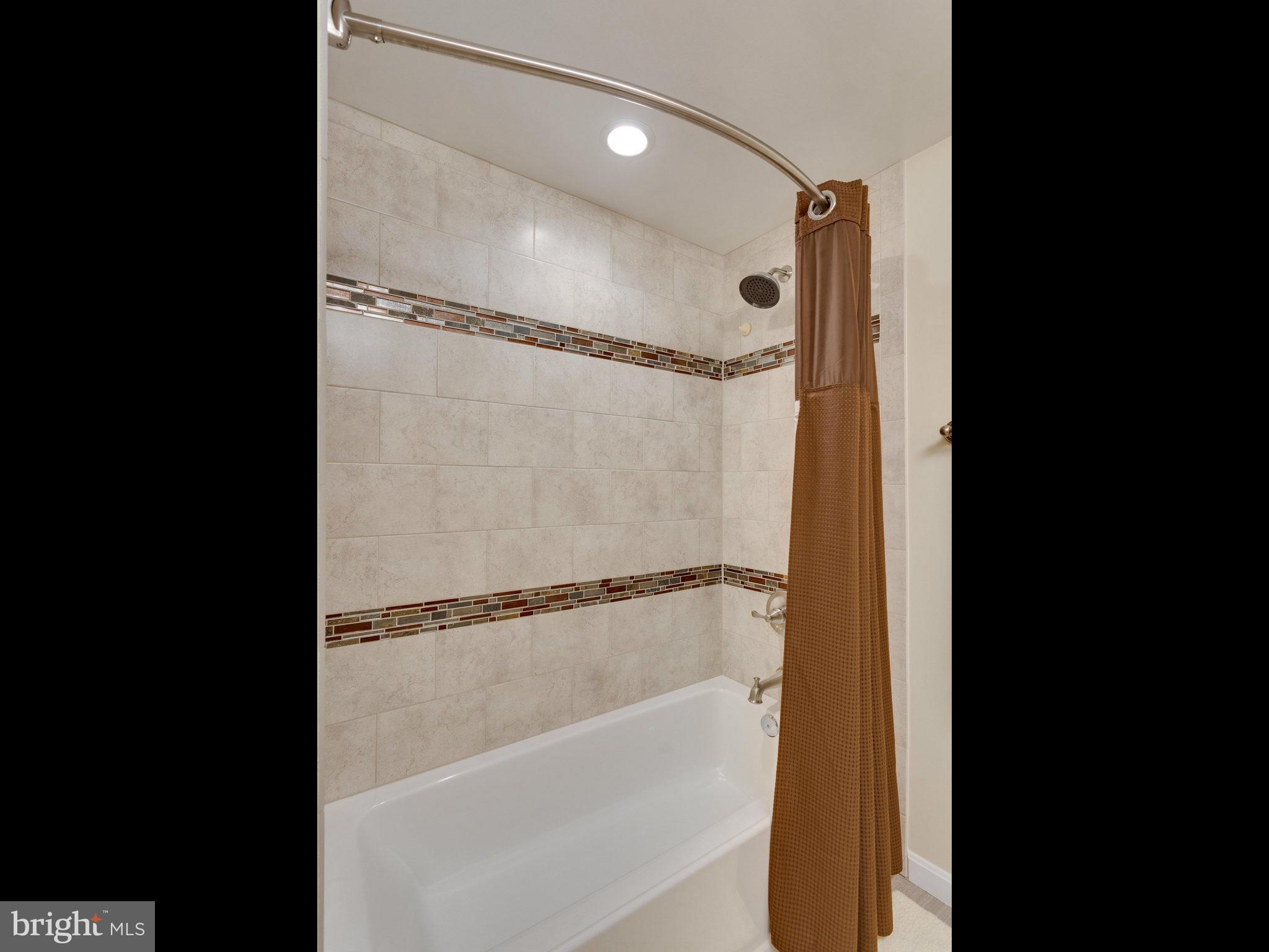 7314 Husky Lane Springfield, VA 22151 - Photo 23 of 30 Hall bath