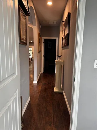 $2,300 | 1014 Scenic Drive, Granbury, TX 76048