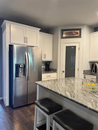 $2,300 | 1014 Scenic Drive, Granbury, TX 76048