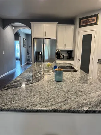 $2,300 | 1014 Scenic Drive, Granbury, TX 76048