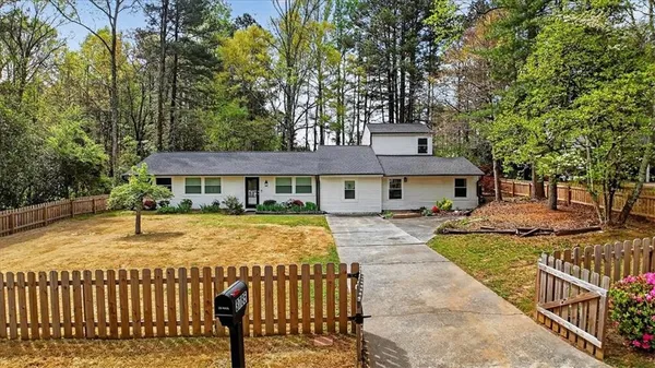 $376,750 | 3785 Somerset Drive Southwest, Marietta, GA 30064