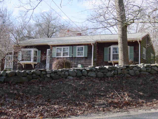 982 Wordens Pond Road South Kingstown, RI 02879 - Photo 4 of 27