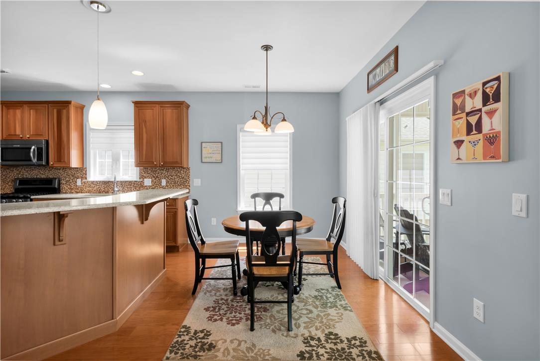 1011 Resolution Drive Bethlehem, PA 18017 - Photo 17 of 49 a dining room with furniture and window