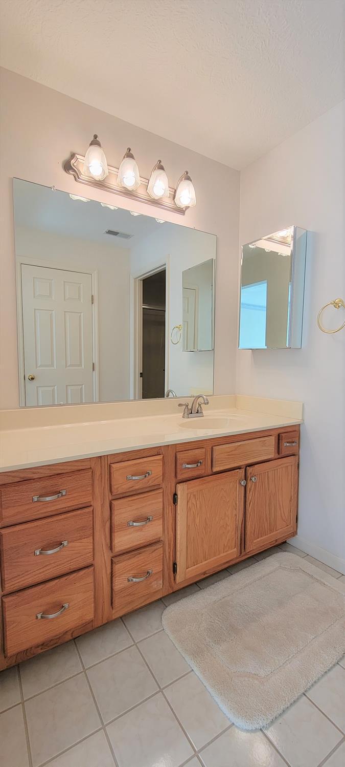 3713 Galbraith Road, Unit 75 Cincinnati, OH 45247 - Photo 12 of 21 Gallery Image 12