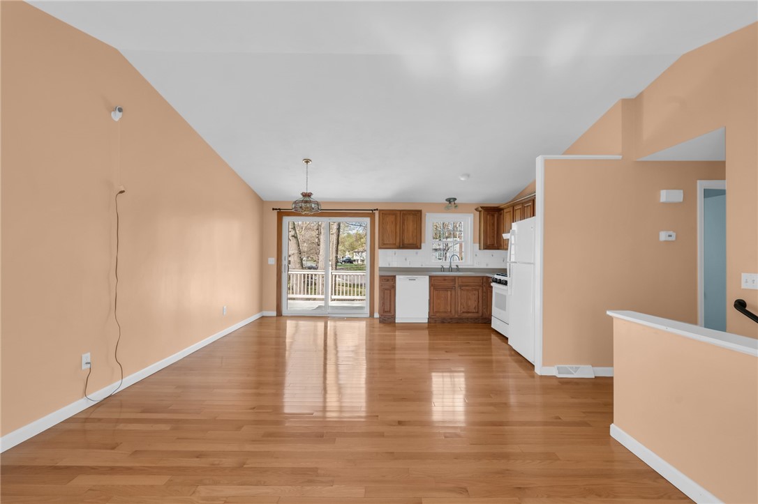 175 Monroe Street Warwick, RI 02888 - Photo 18 of 32