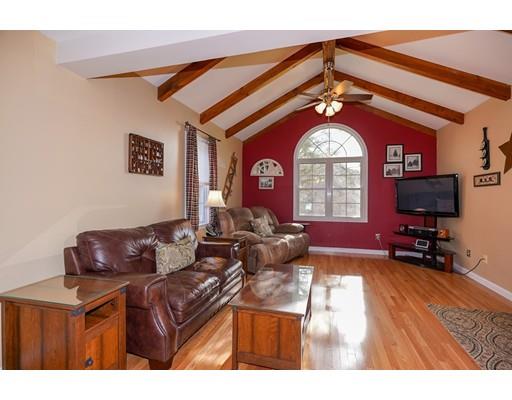 9 Longfellow Road Northborough, MA 01532 - Photo 9 of 28 Gallery Image 9