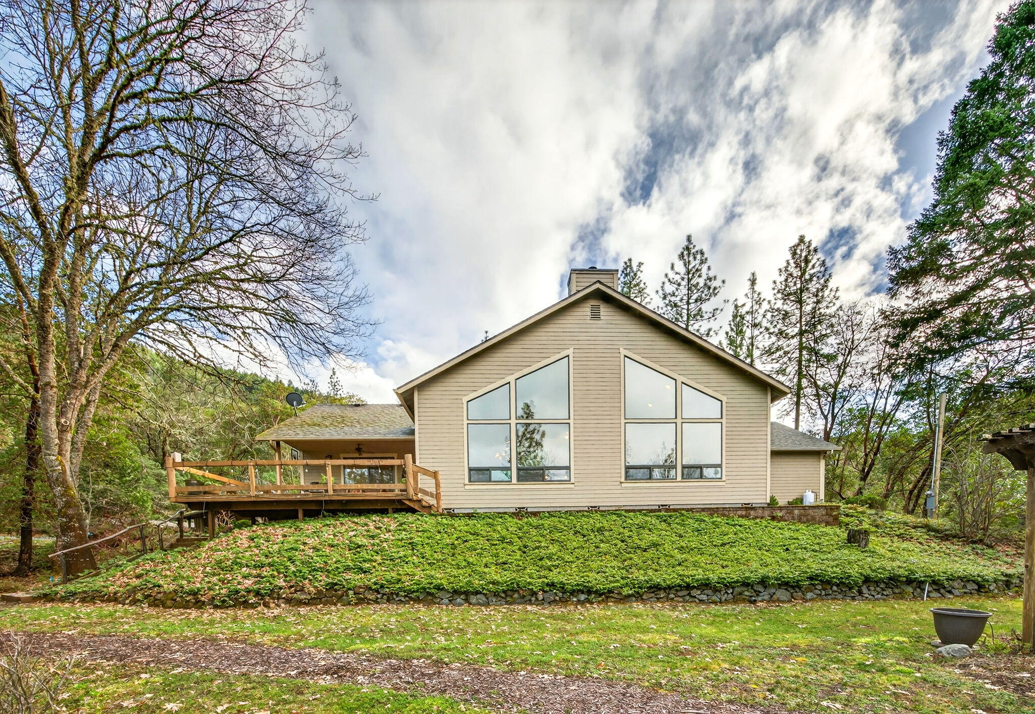 565 Greens Creek Road Grants Pass, OR 97527 - Photo 16 of 55 ApxGCR00023