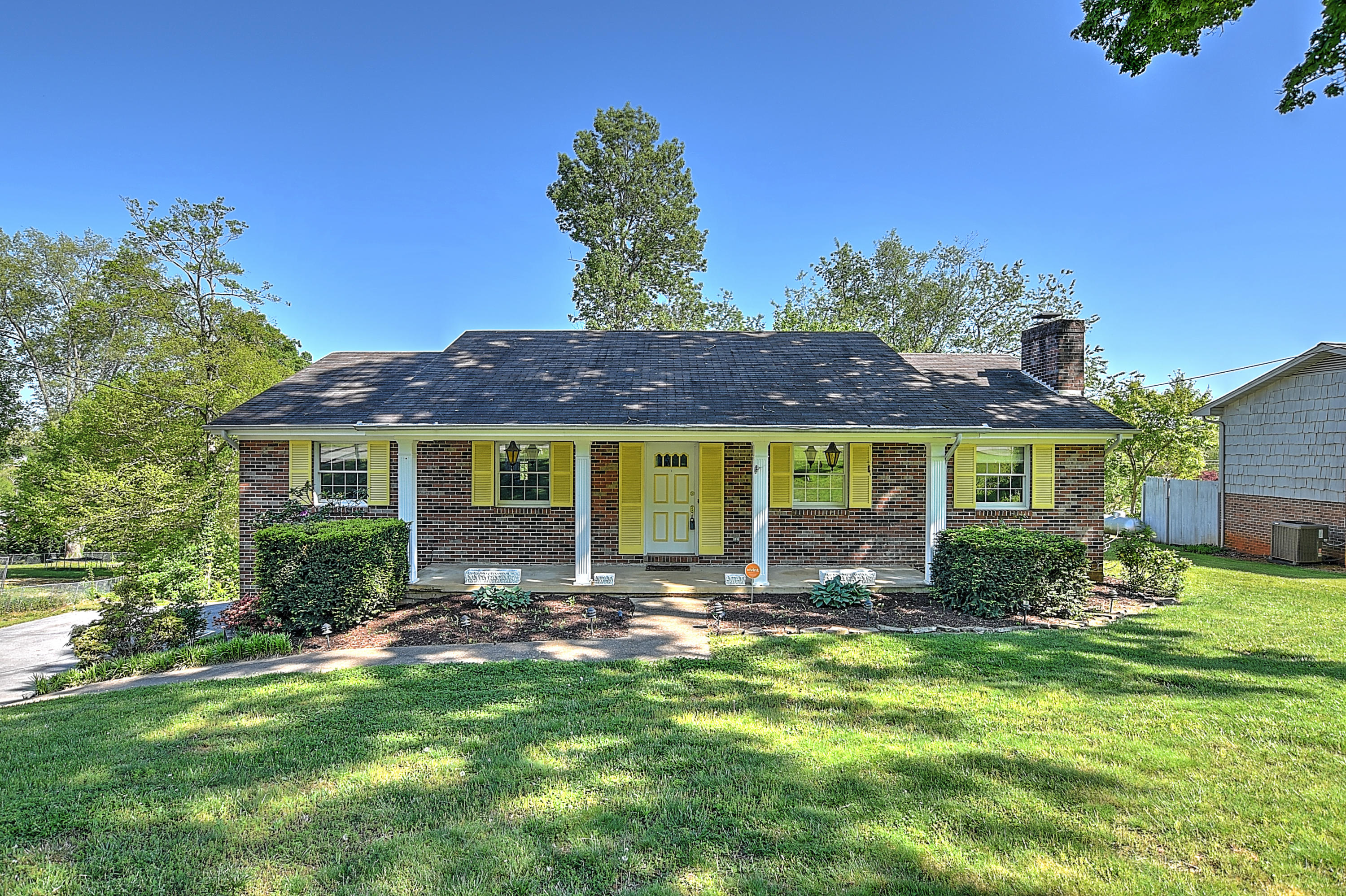 637 Foothills Road Kingsport, TN 37663 - Photo 1 of 35 foothills_-2