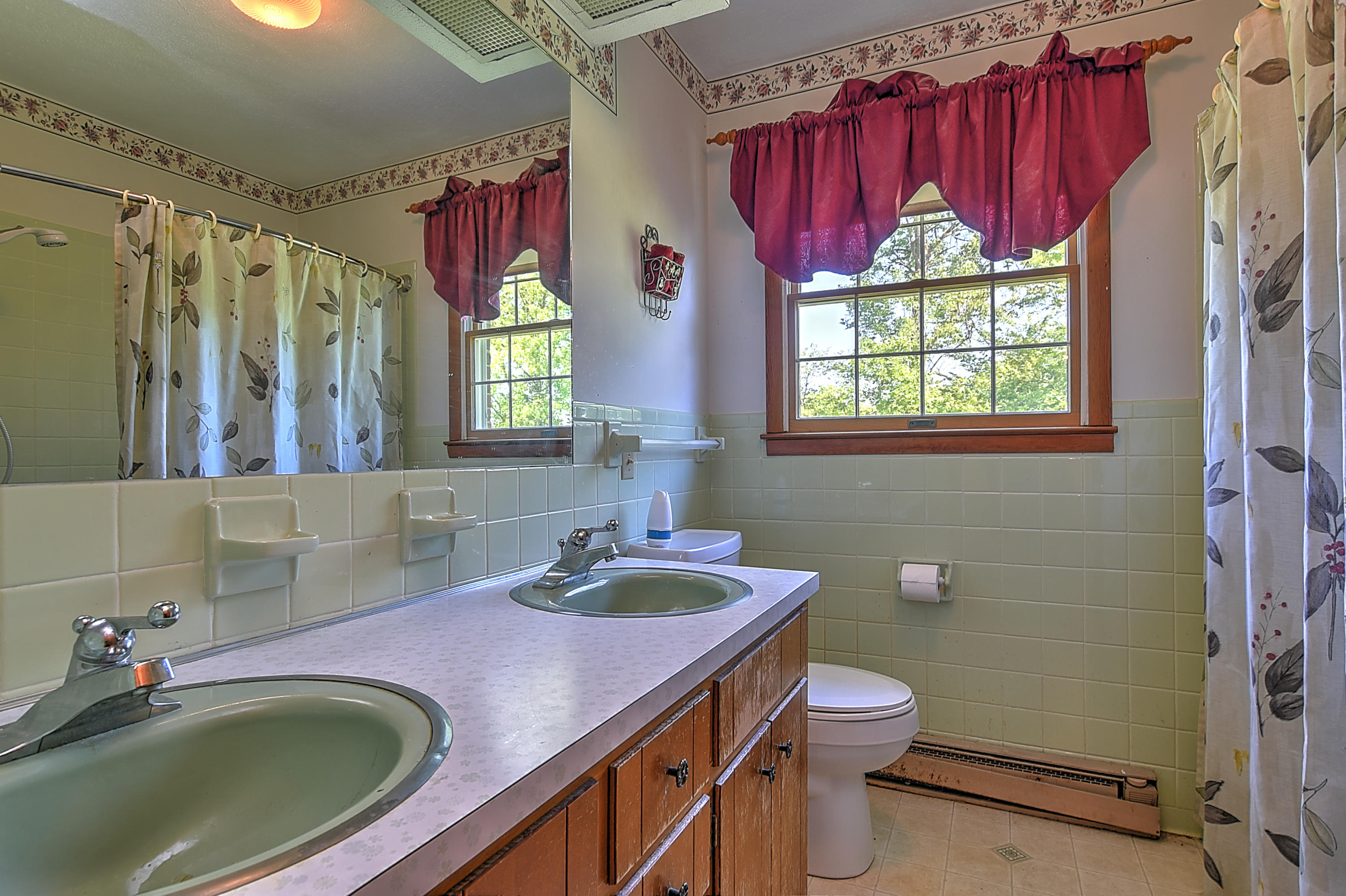 637 Foothills Road Kingsport, TN 37663 - Photo 12 of 35 foothills_-16