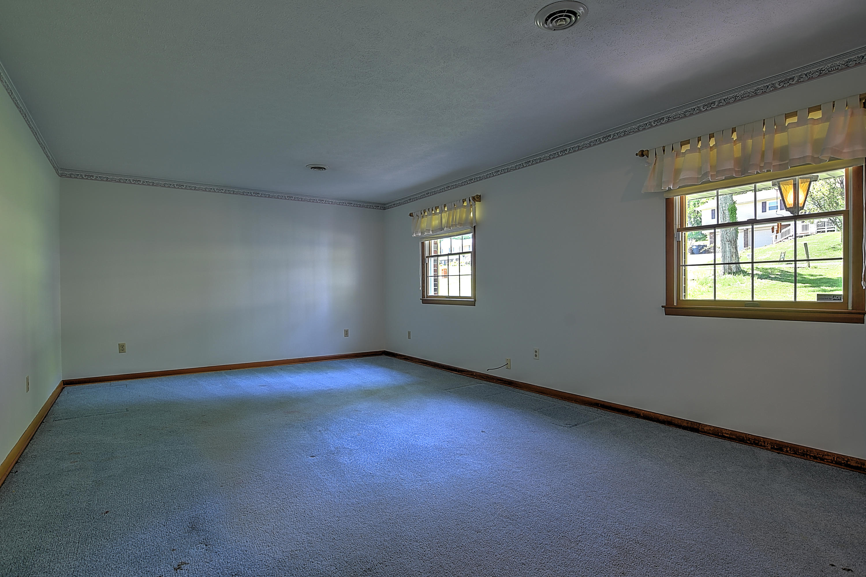 637 Foothills Road Kingsport, TN 37663 - Photo 2 of 35 foothills_-4