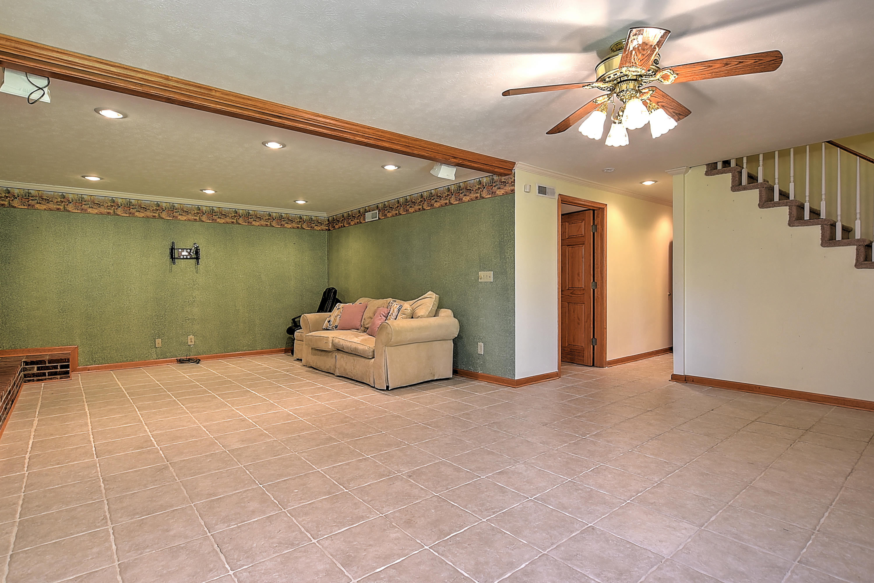 637 Foothills Road Kingsport, TN 37663 - Photo 25 of 35 foothills_-30
