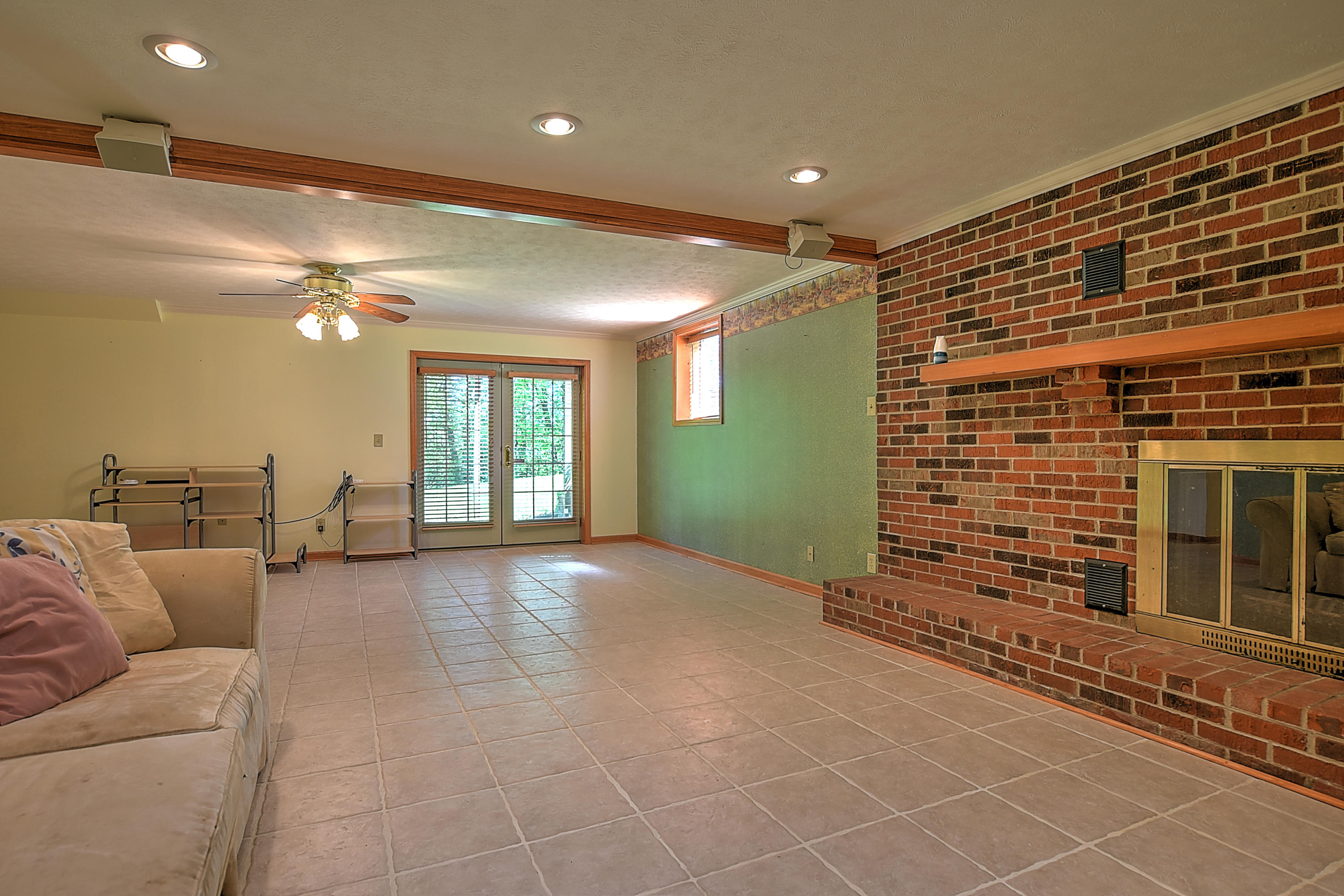 637 Foothills Road Kingsport, TN 37663 - Photo 26 of 35 foothills_-31